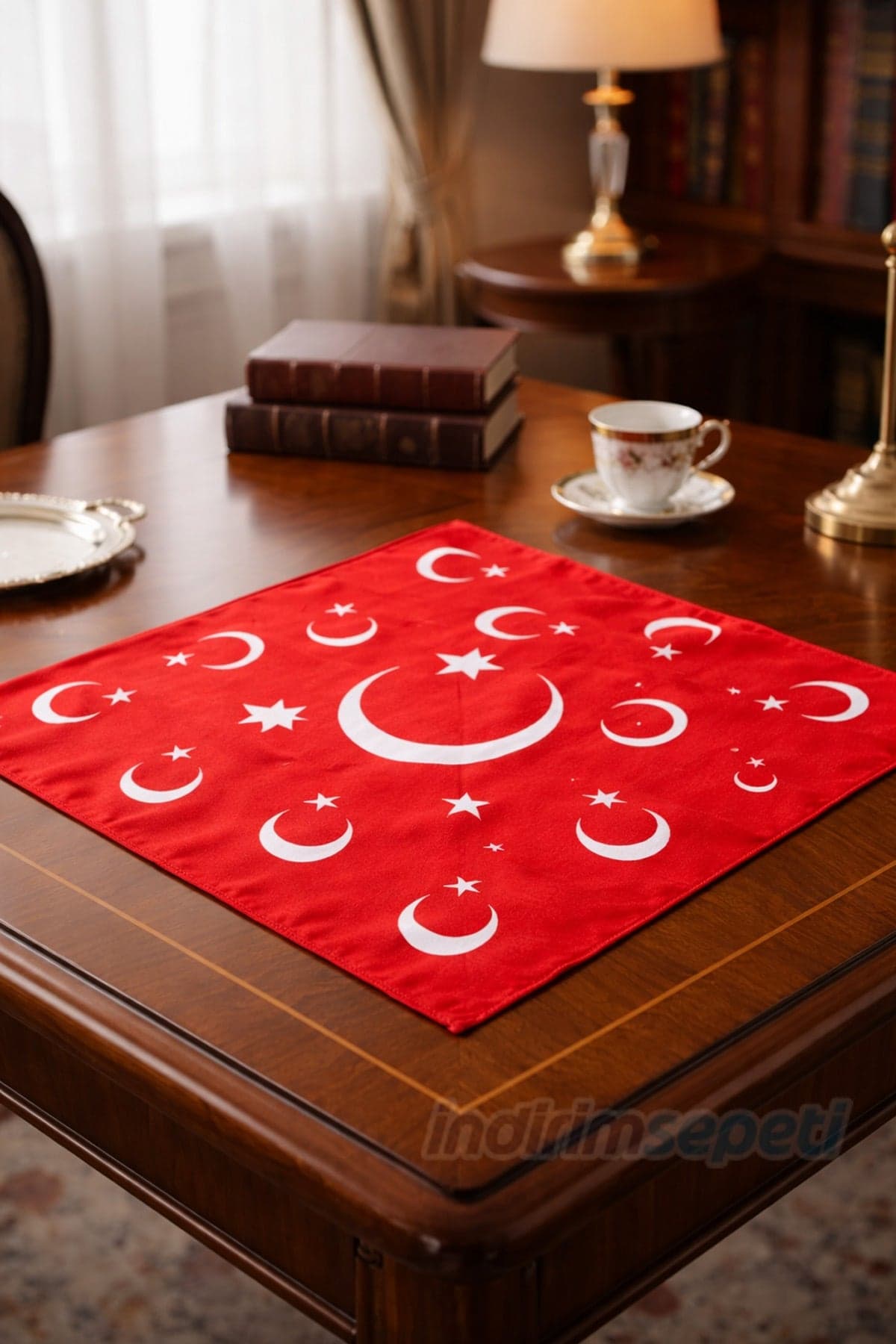 Türk Bayrağı Temalı Pamuk Bandana Fular Kırmızı 52x52 cm